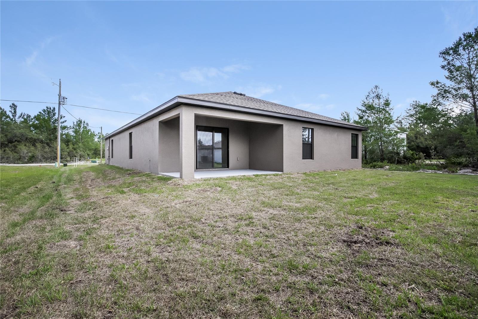 Image 15 of 16 For 208 Hyacinth Court