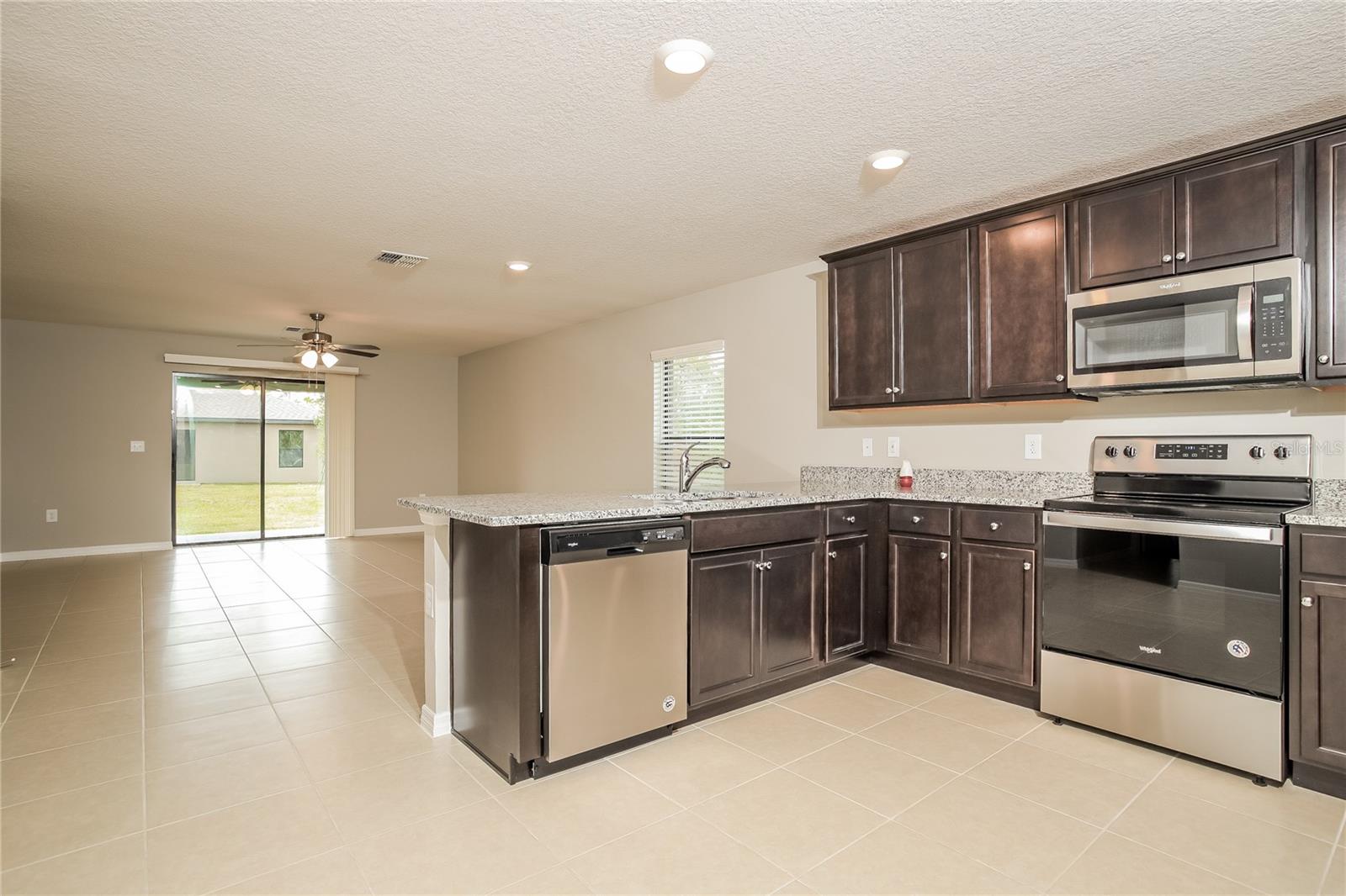 Image 5 of 16 For 208 Hyacinth Court