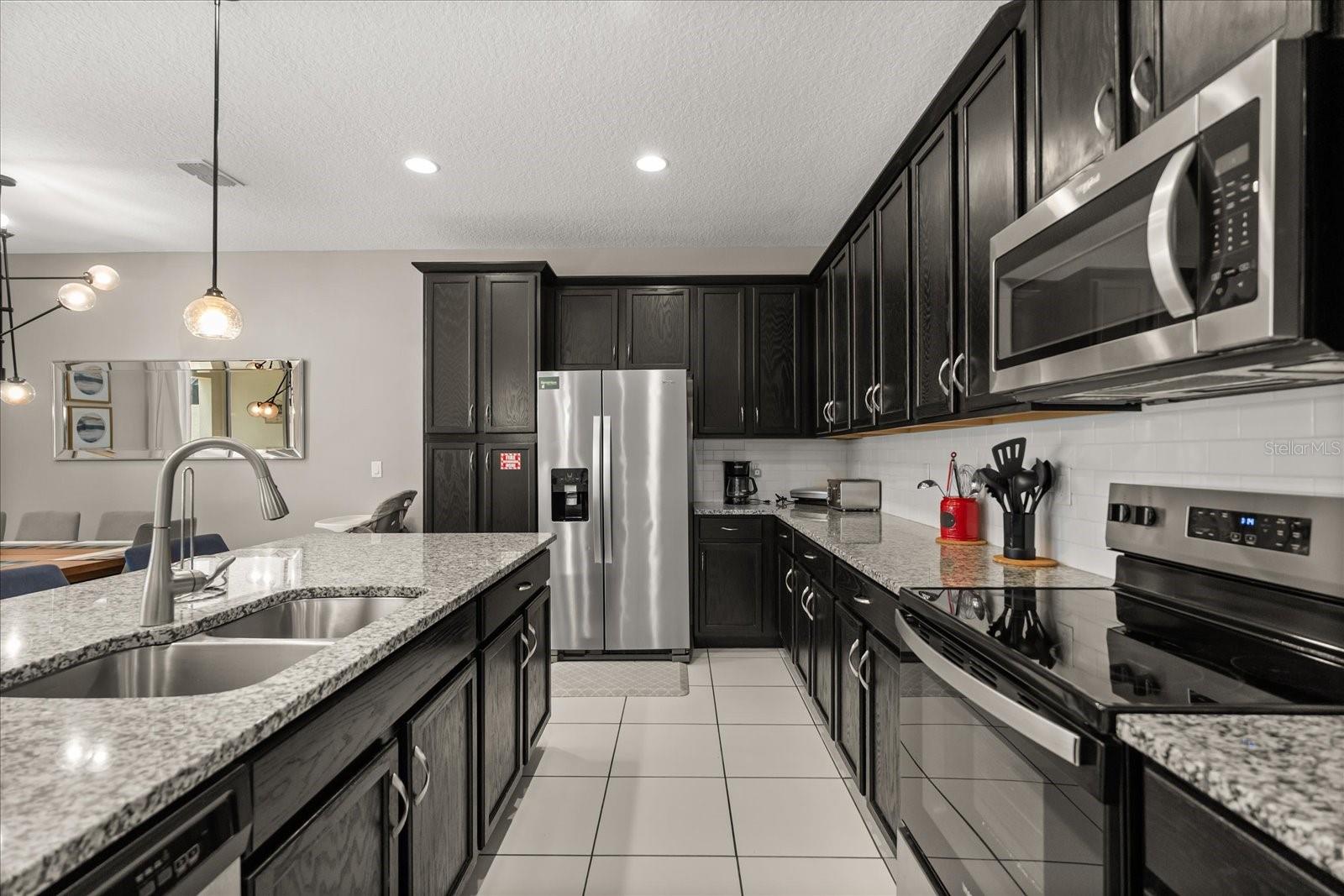 Image 13 of 62 For 1592 Carey Palm Cir