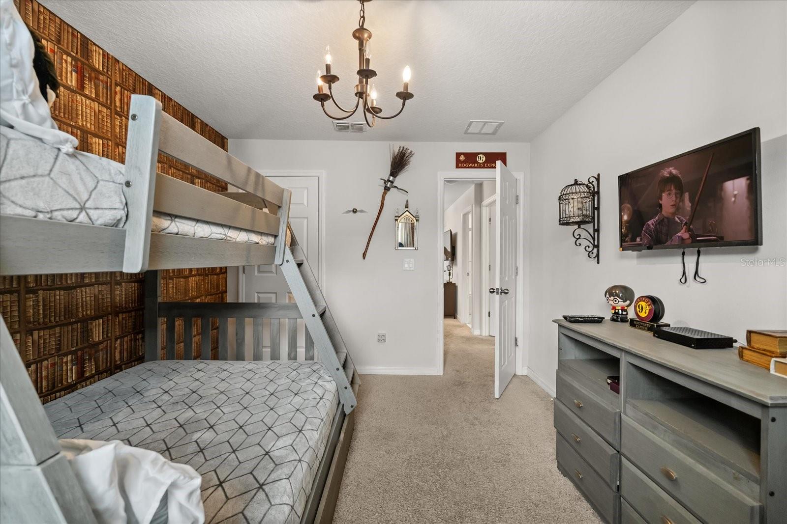 Image 16 of 62 For 1592 Carey Palm Cir