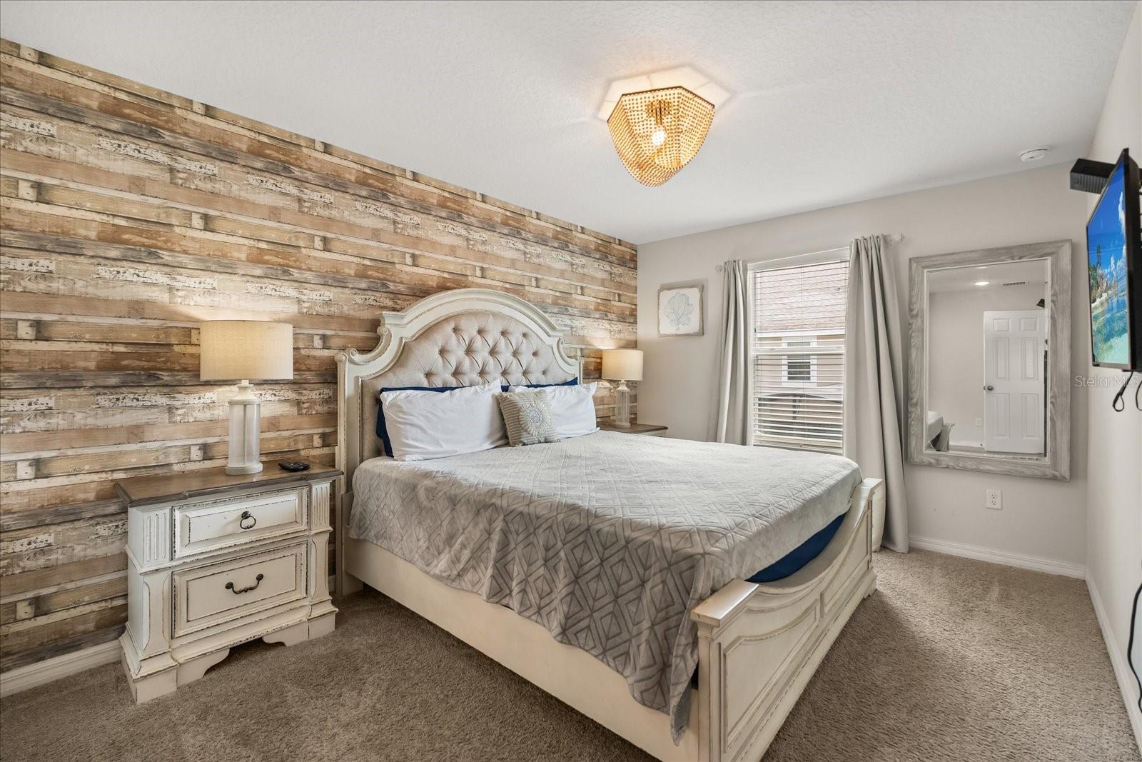 Image 18 of 62 For 1592 Carey Palm Cir