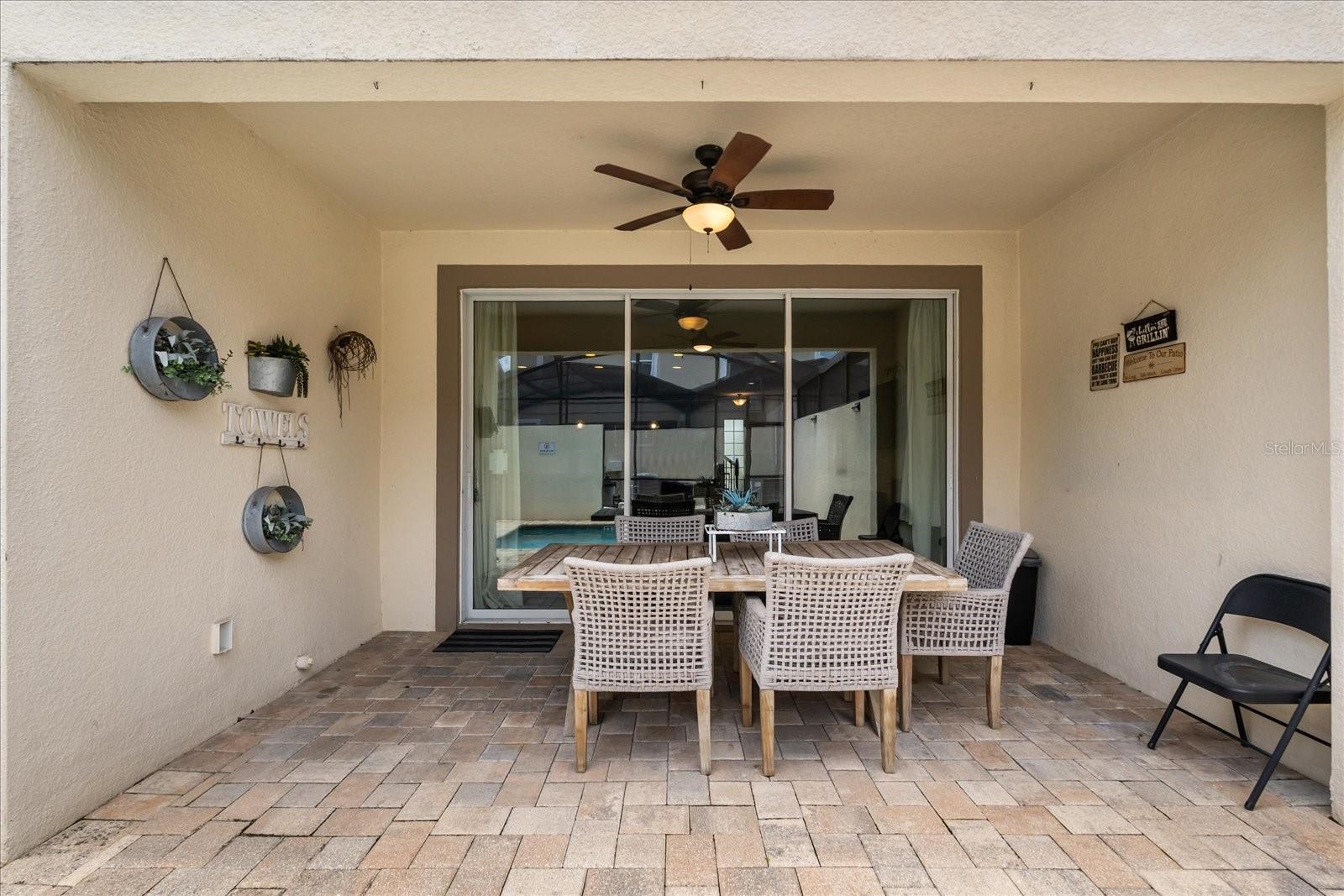 Image 34 of 62 For 1592 Carey Palm Cir