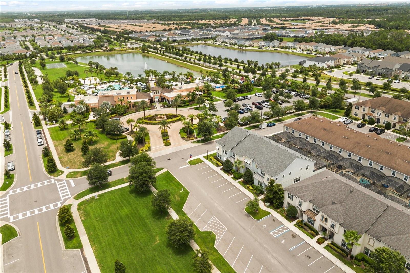 Image 38 of 62 For 1592 Carey Palm Cir