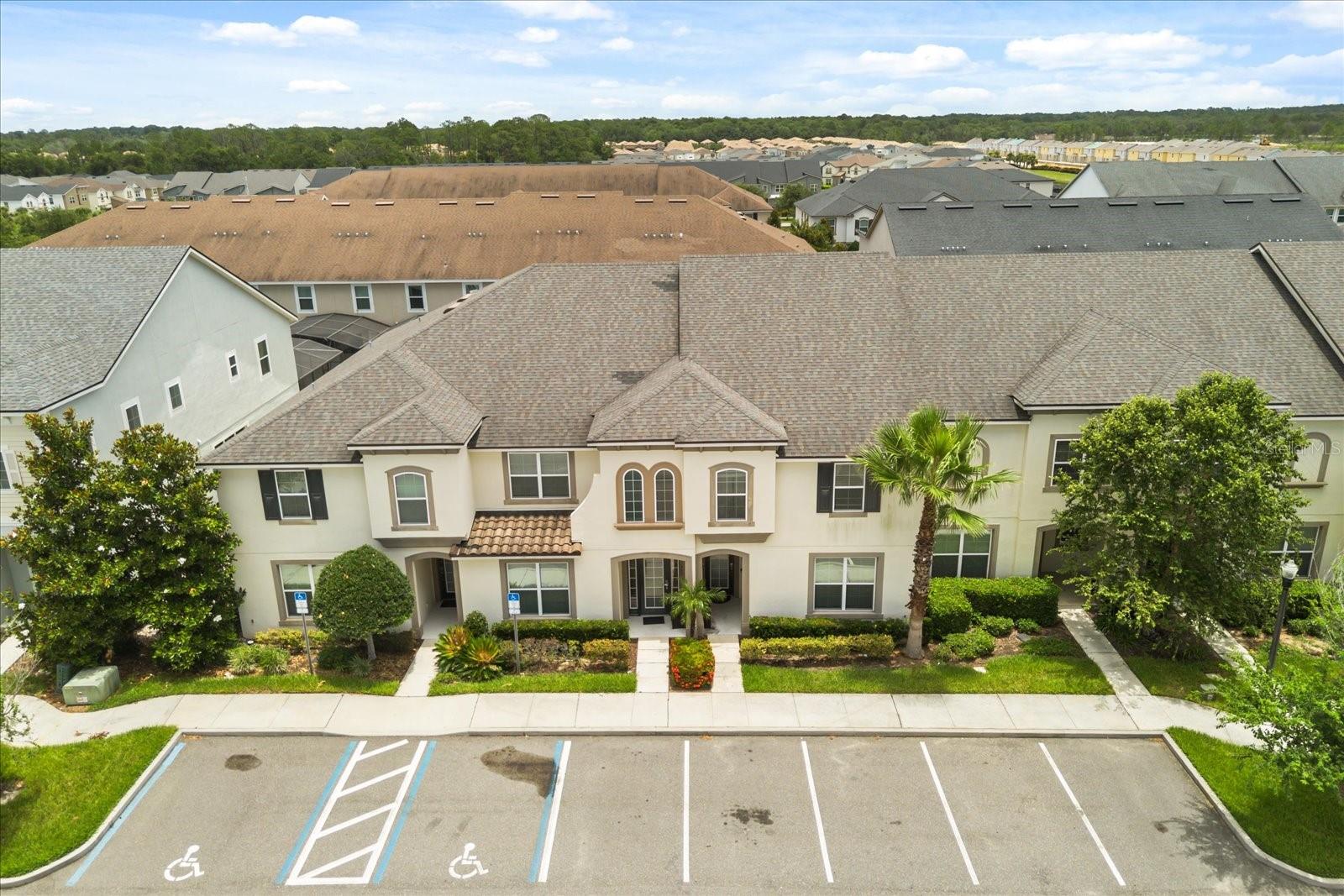 Image 40 of 62 For 1592 Carey Palm Cir