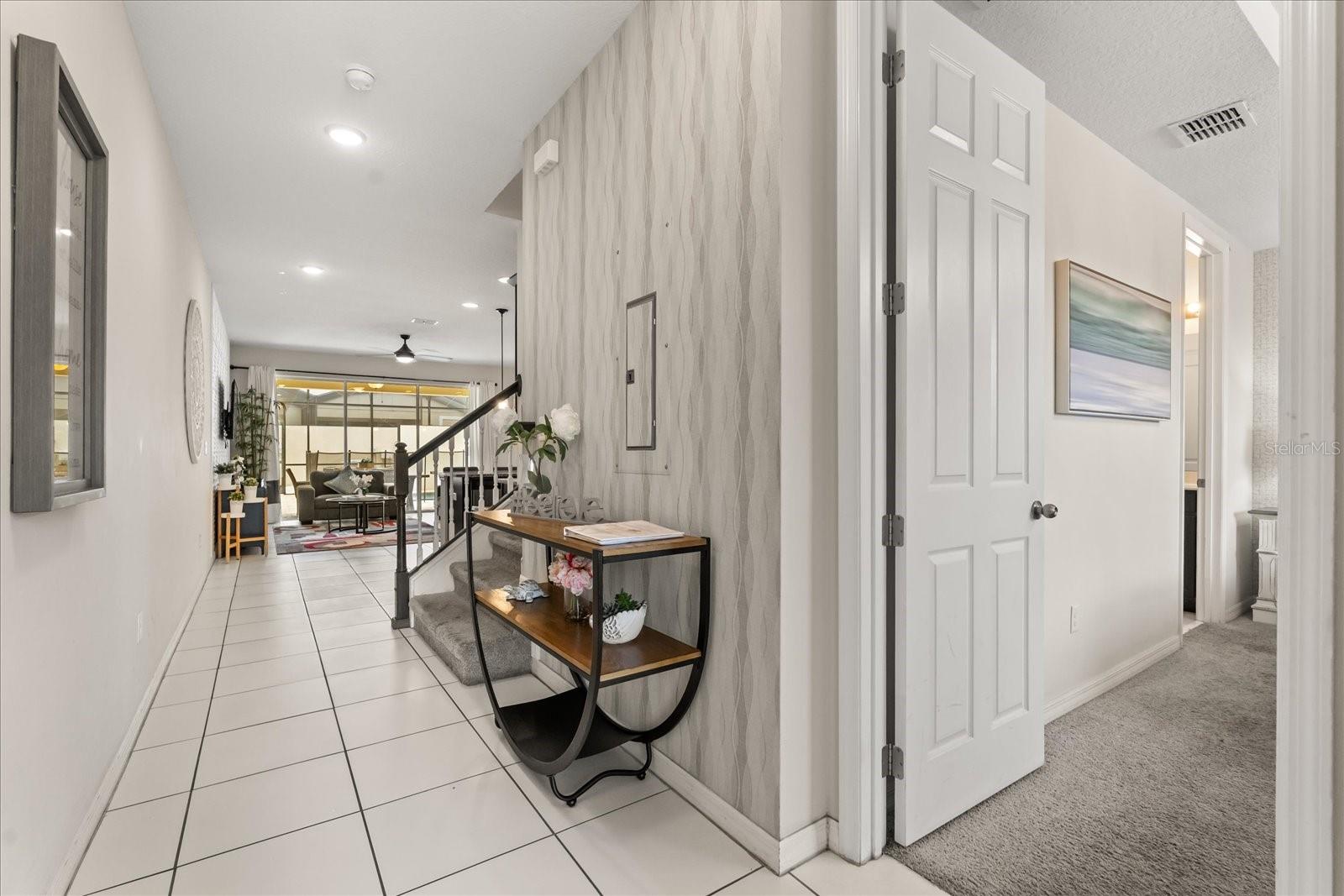 Image 5 of 62 For 1592 Carey Palm Cir