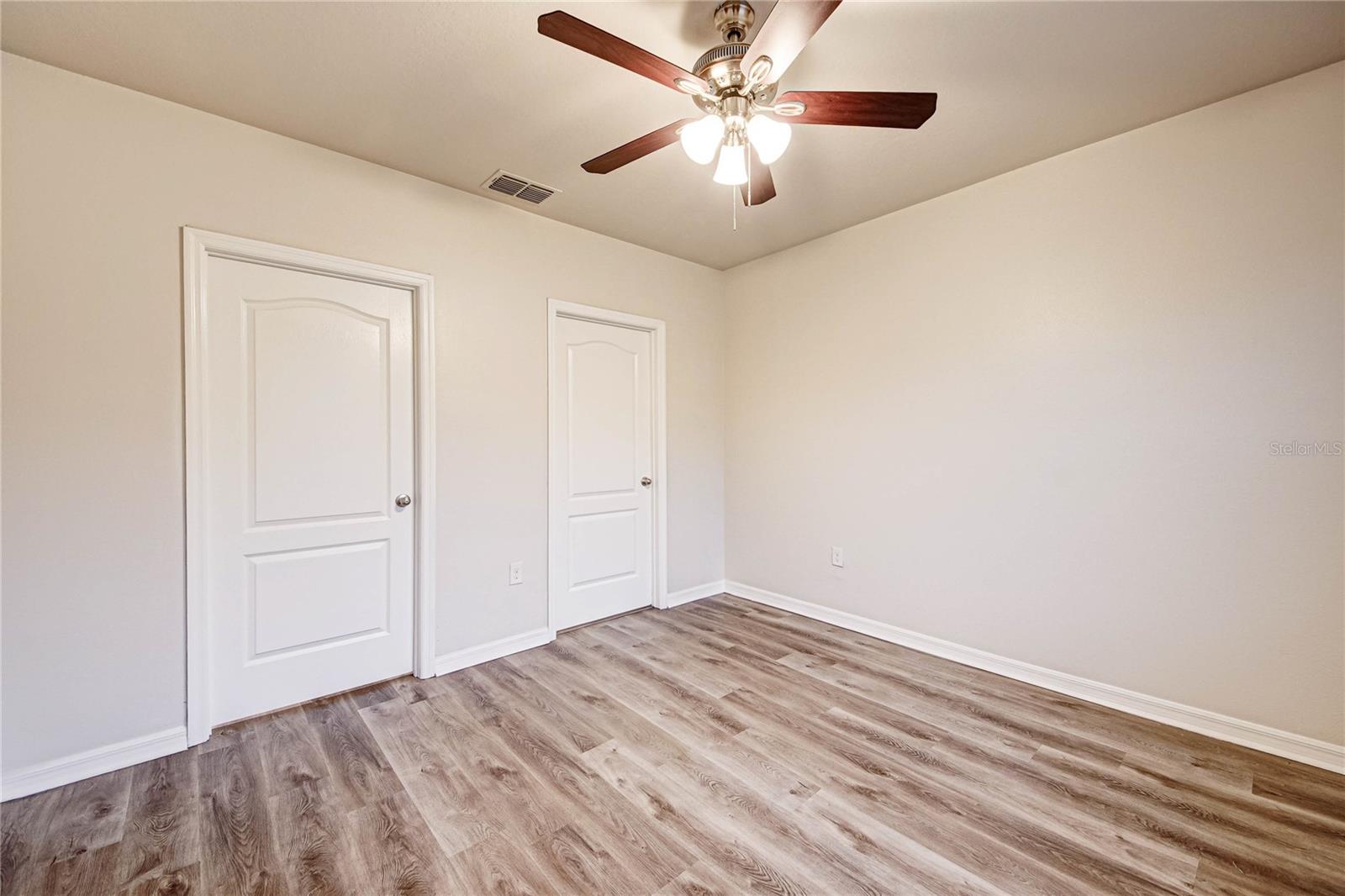 Image 13 of 34 For 3354 Summerdale Way