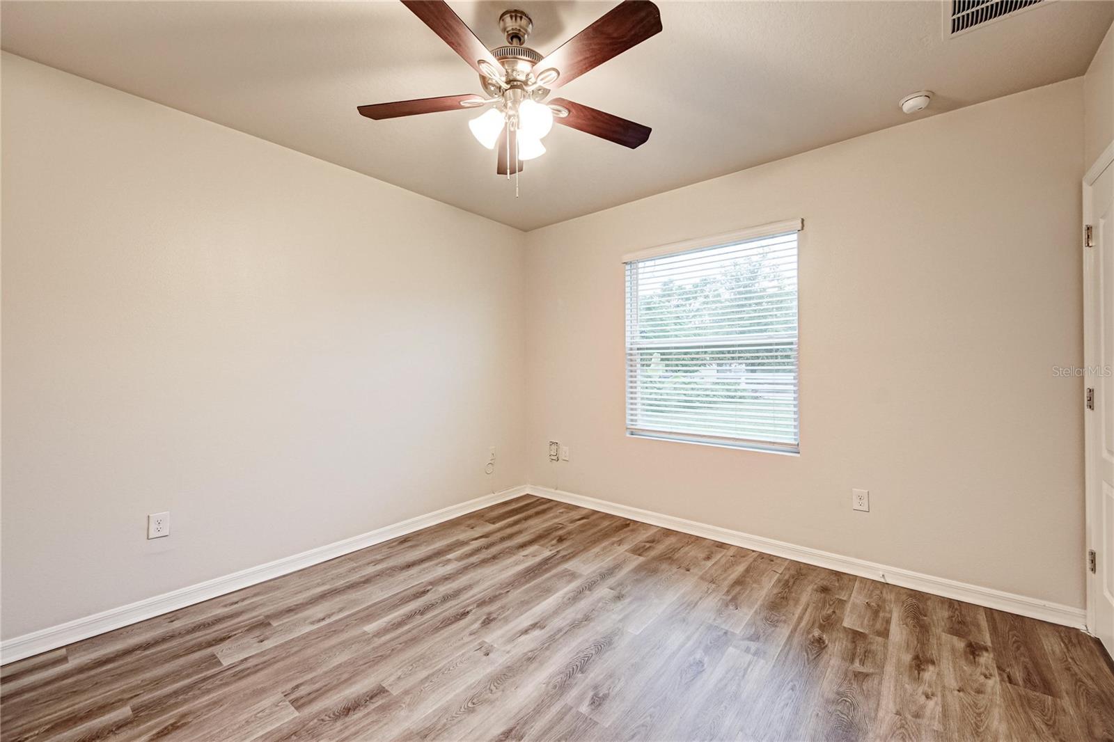 Image 15 of 34 For 3354 Summerdale Way