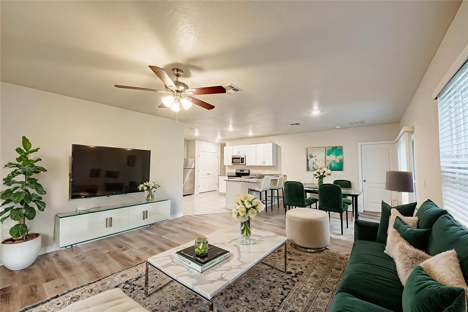 Image 3 of 34 For 3354 Summerdale Way