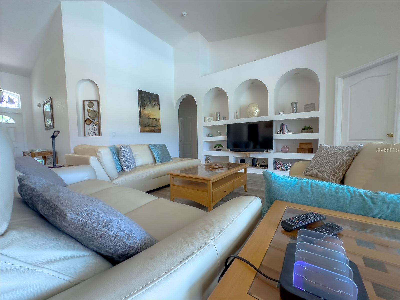 Image 10 of 46 For 204 Birkdale Street