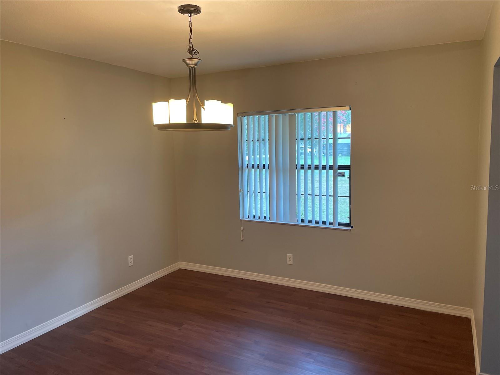 Image 14 of 45 For 17836 Palm Street