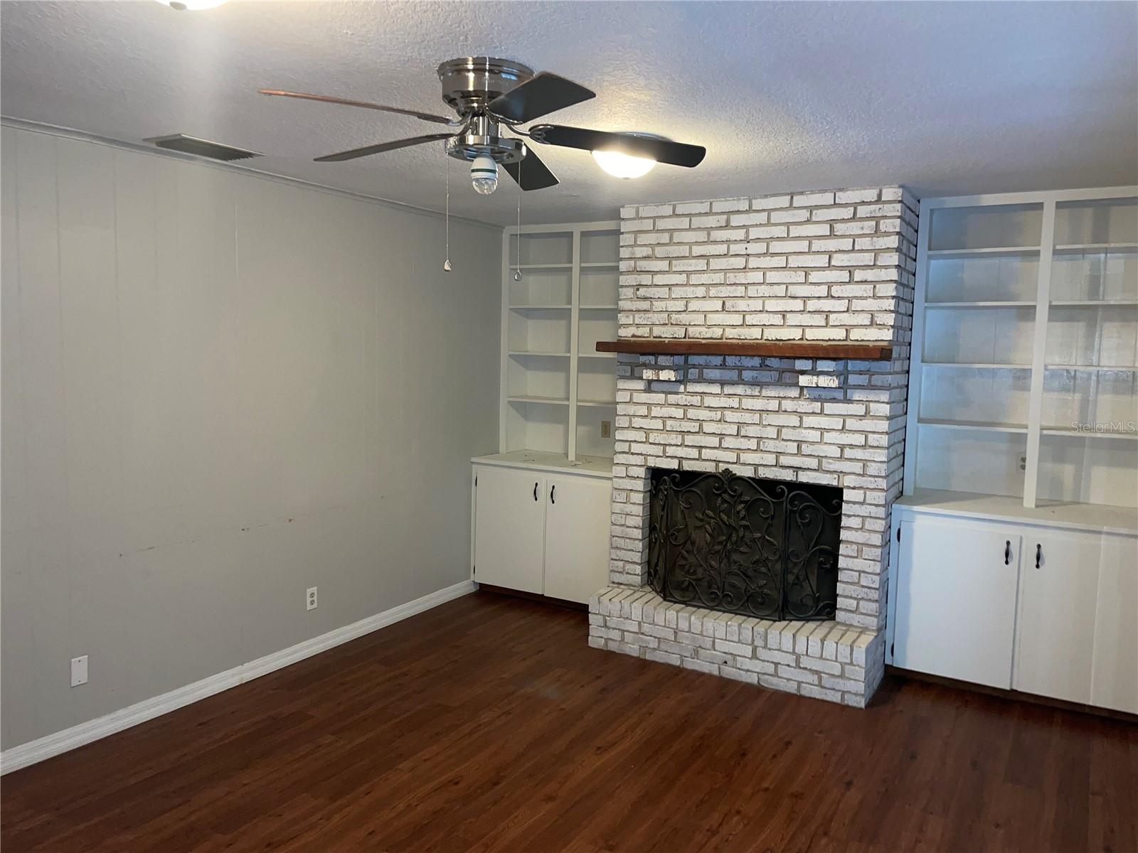 Image 5 of 45 For 17836 Palm Street