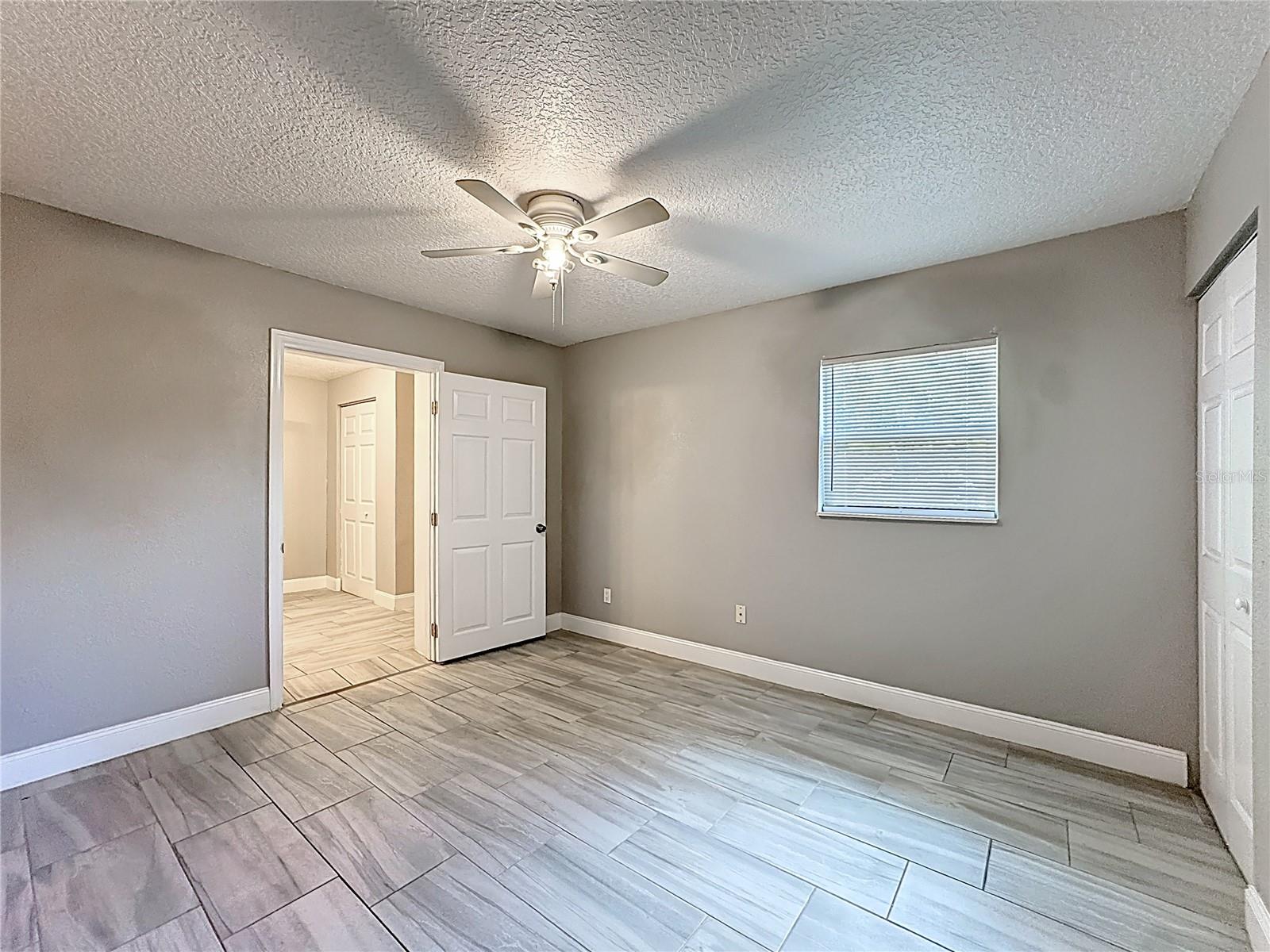 Image 13 of 34 For 611 Durango Way
