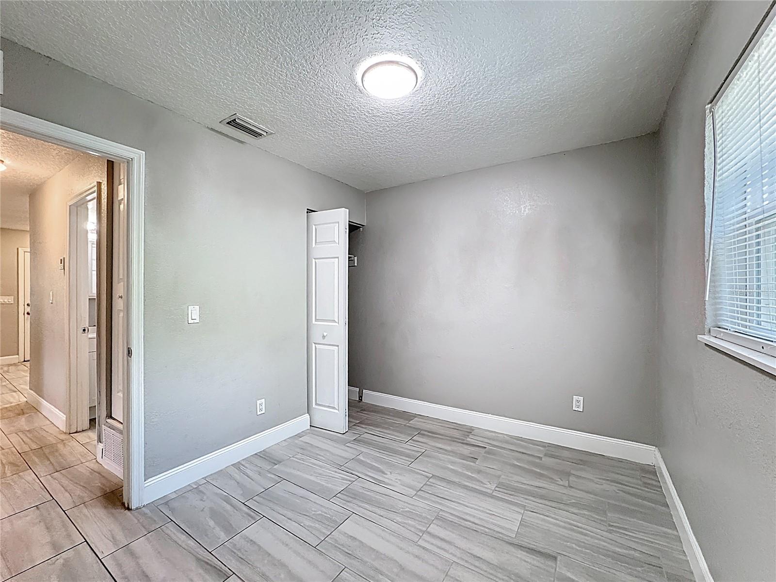 Image 17 of 34 For 611 Durango Way