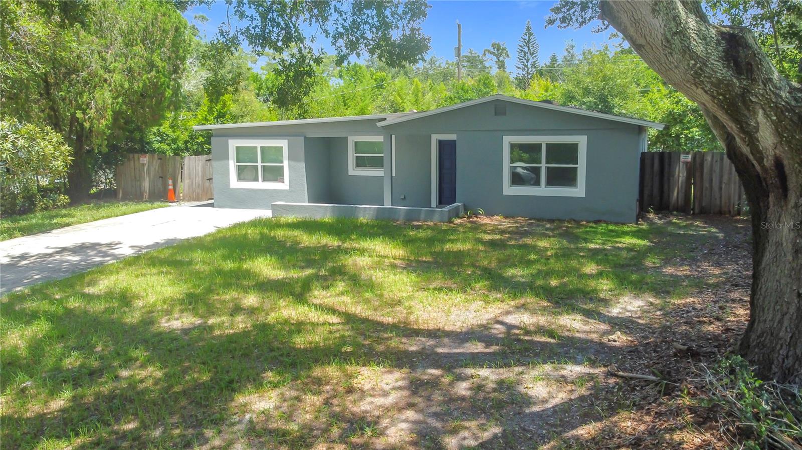 Image 3 of 34 For 611 Durango Way