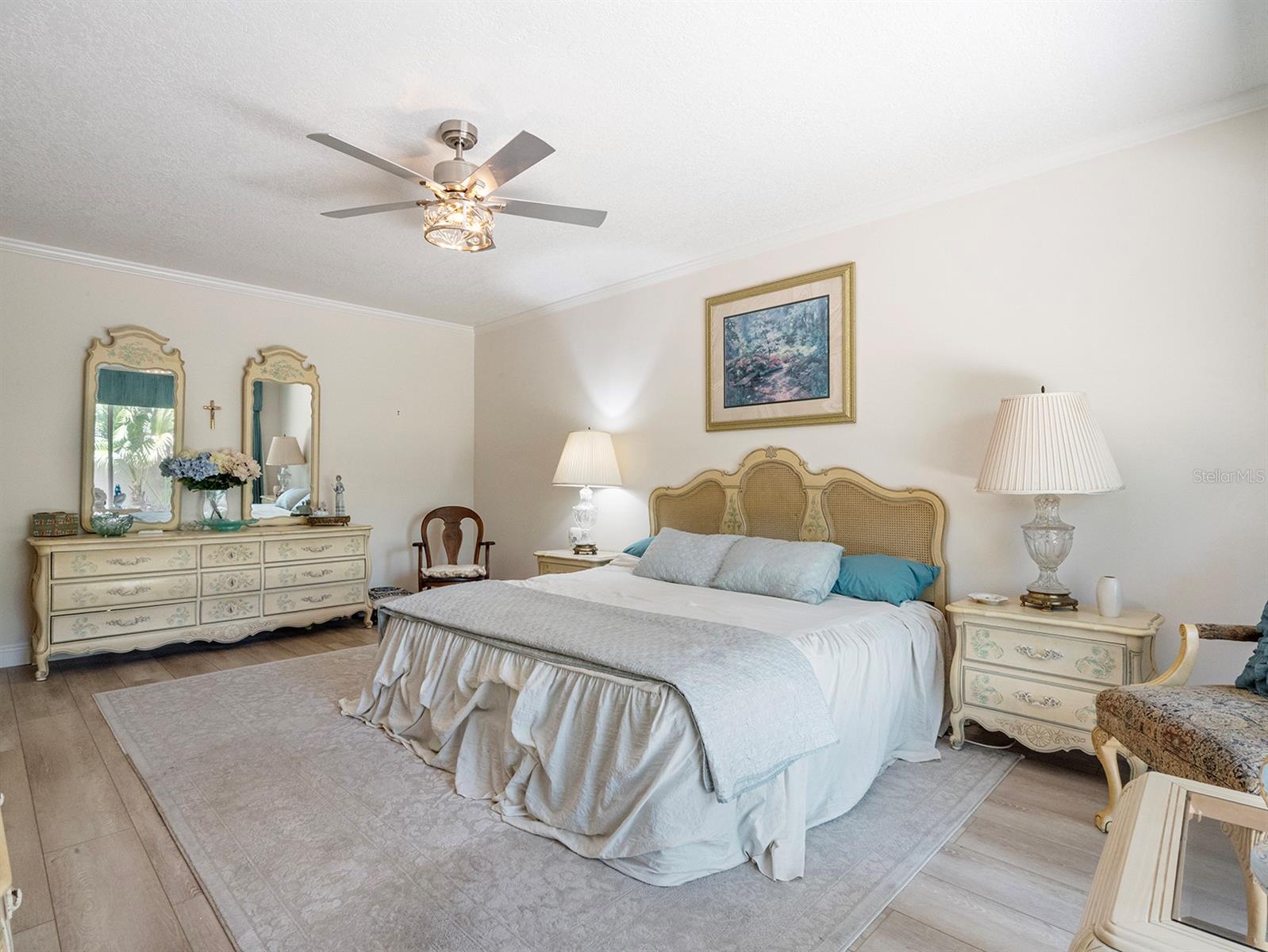 Image 16 of 32 For 235 Shadowbay Boulevard
