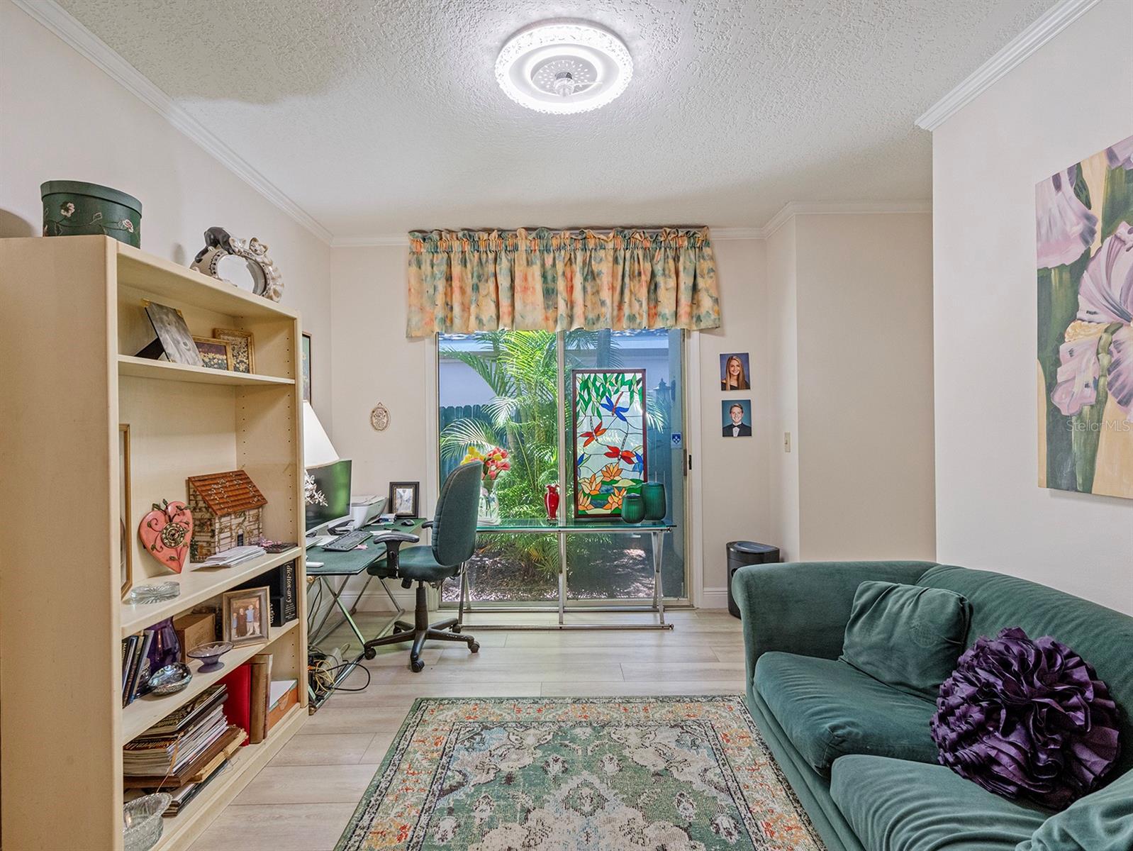 Image 18 of 32 For 235 Shadowbay Boulevard