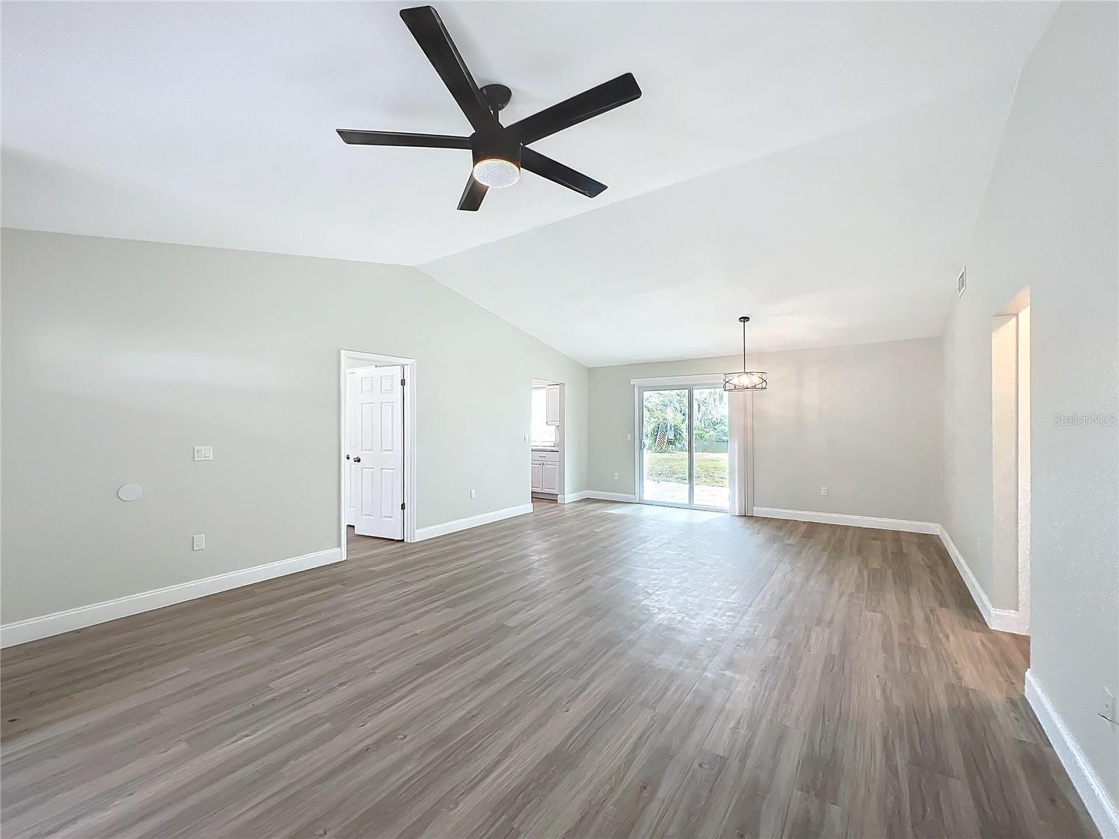 Image 11 of 44 For 3322 Heather Glynn Drive