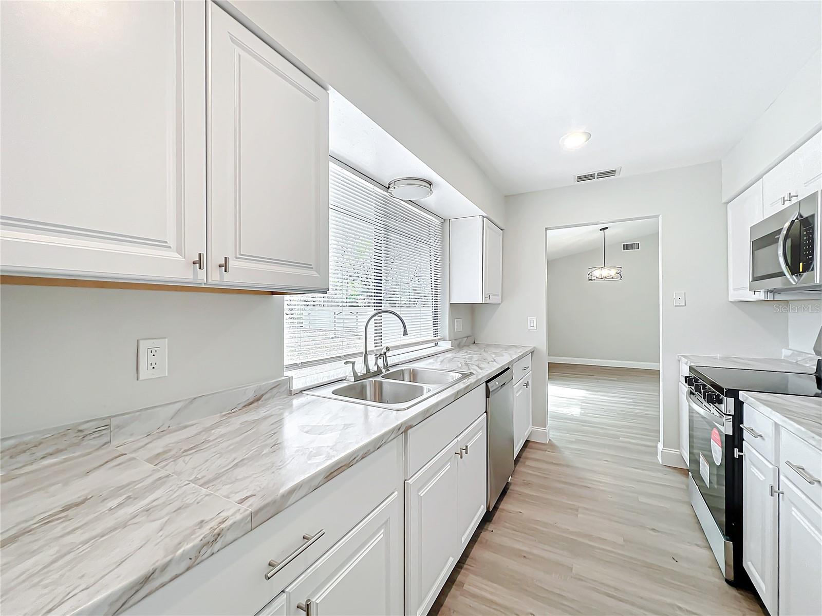 Image 17 of 44 For 3322 Heather Glynn Drive
