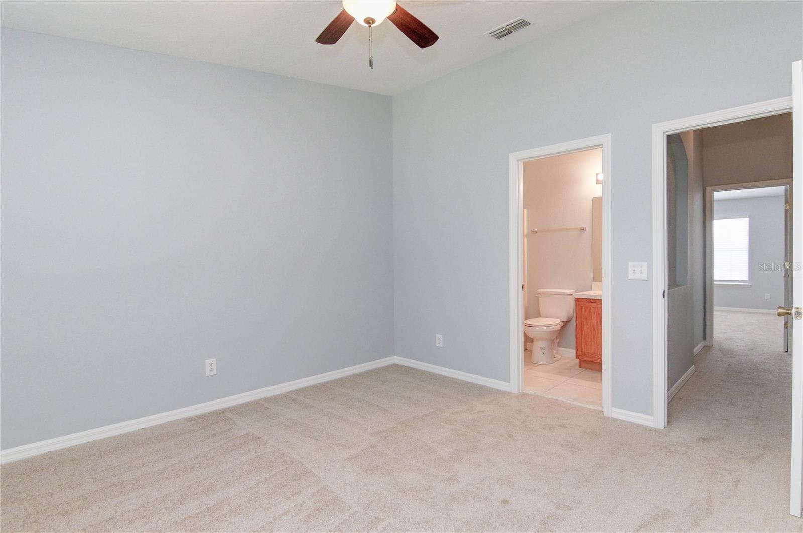 Image 17 of 30 For 403 Wilton Circle