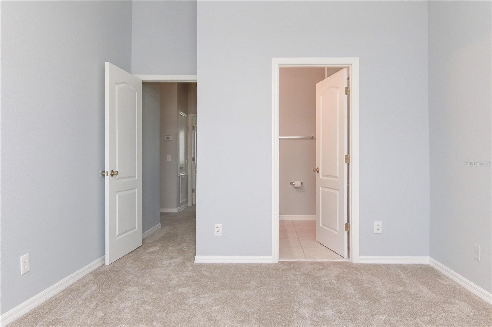 Image 20 of 30 For 403 Wilton Circle