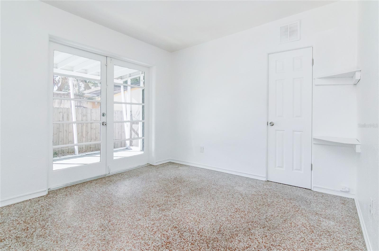 Image 11 of 18 For 1239 Virginia Drive