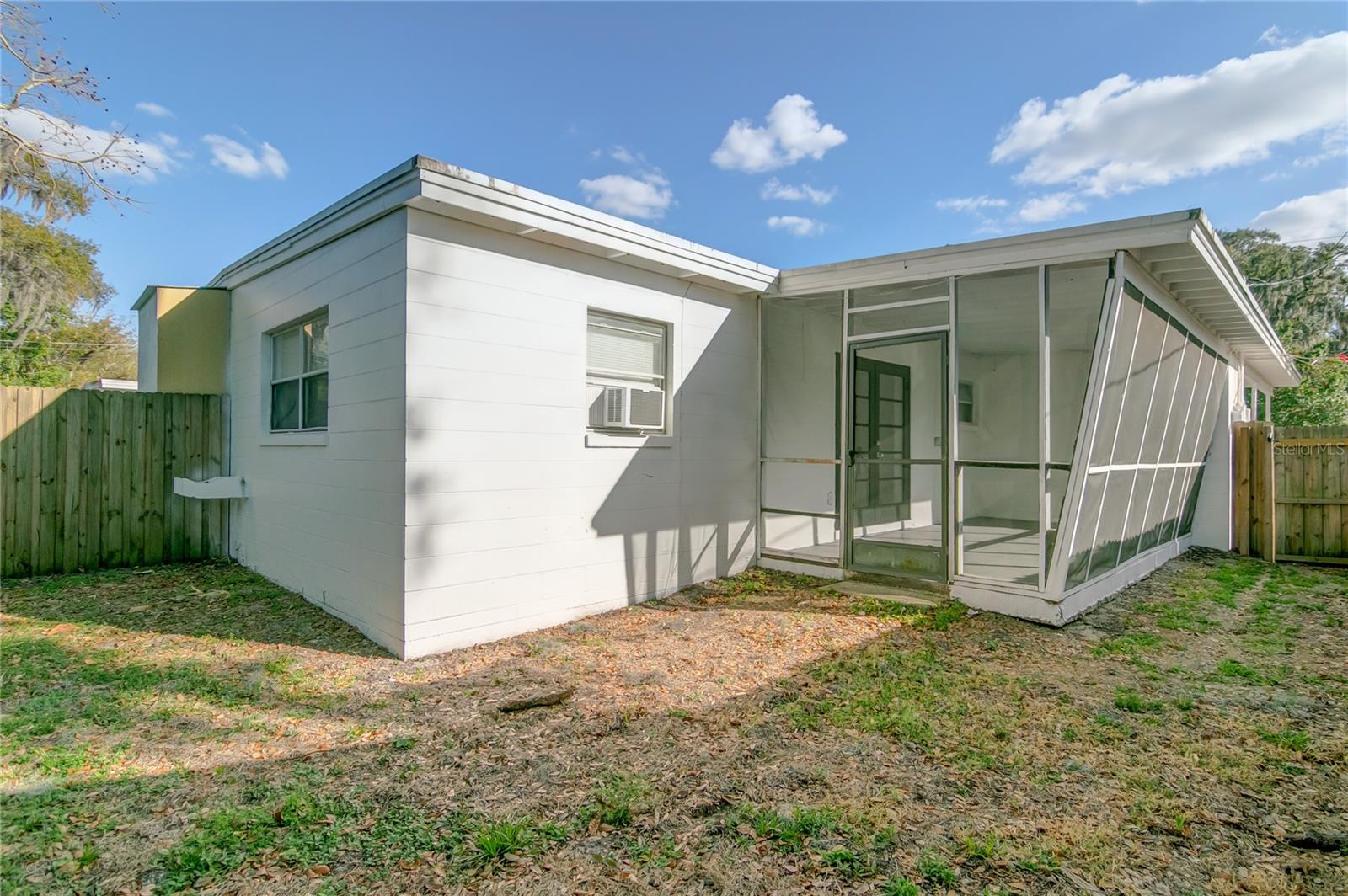 Image 16 of 18 For 1239 Virginia Drive