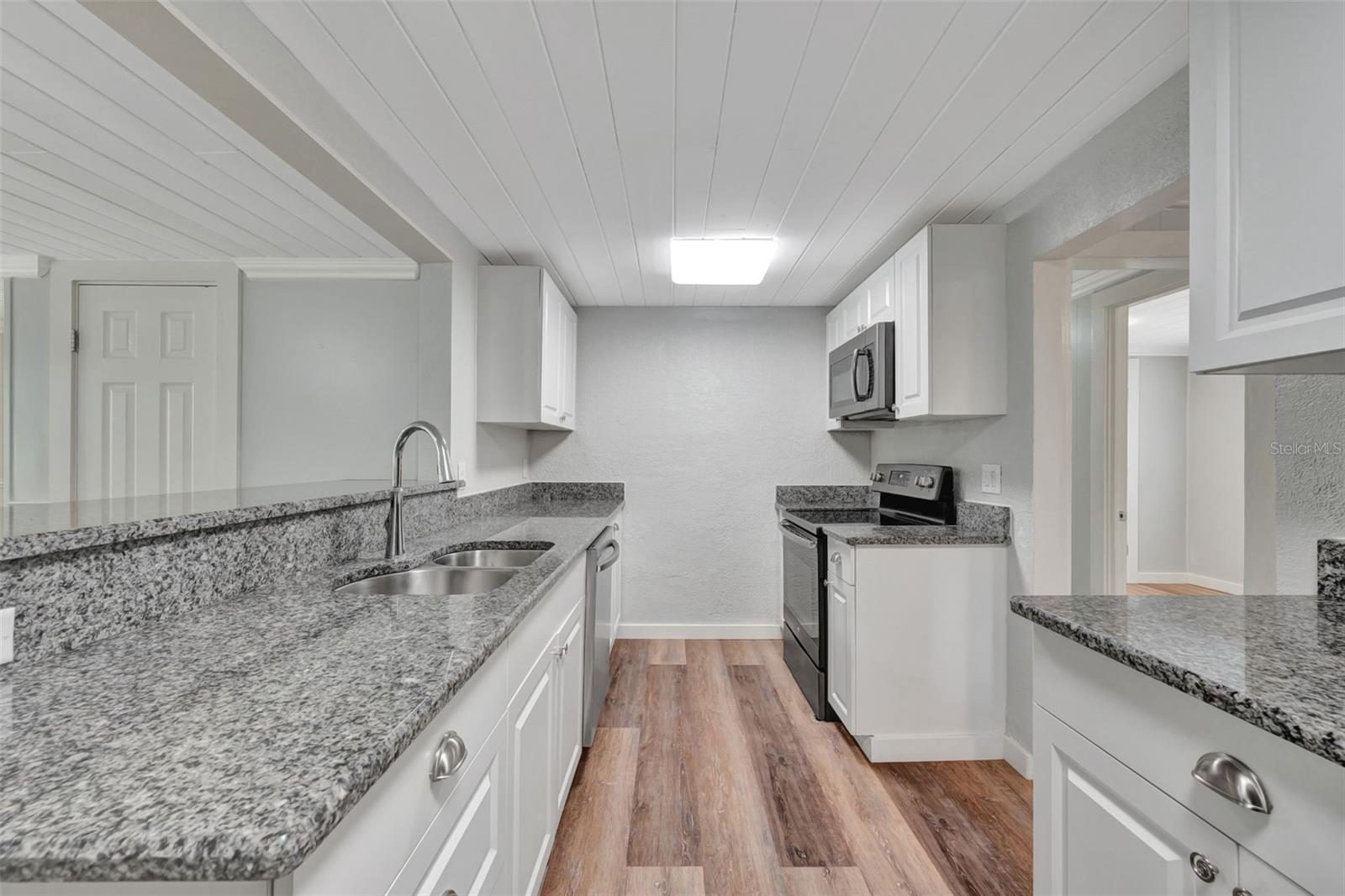 Image 9 of 34 For 1310 Coletta Dr