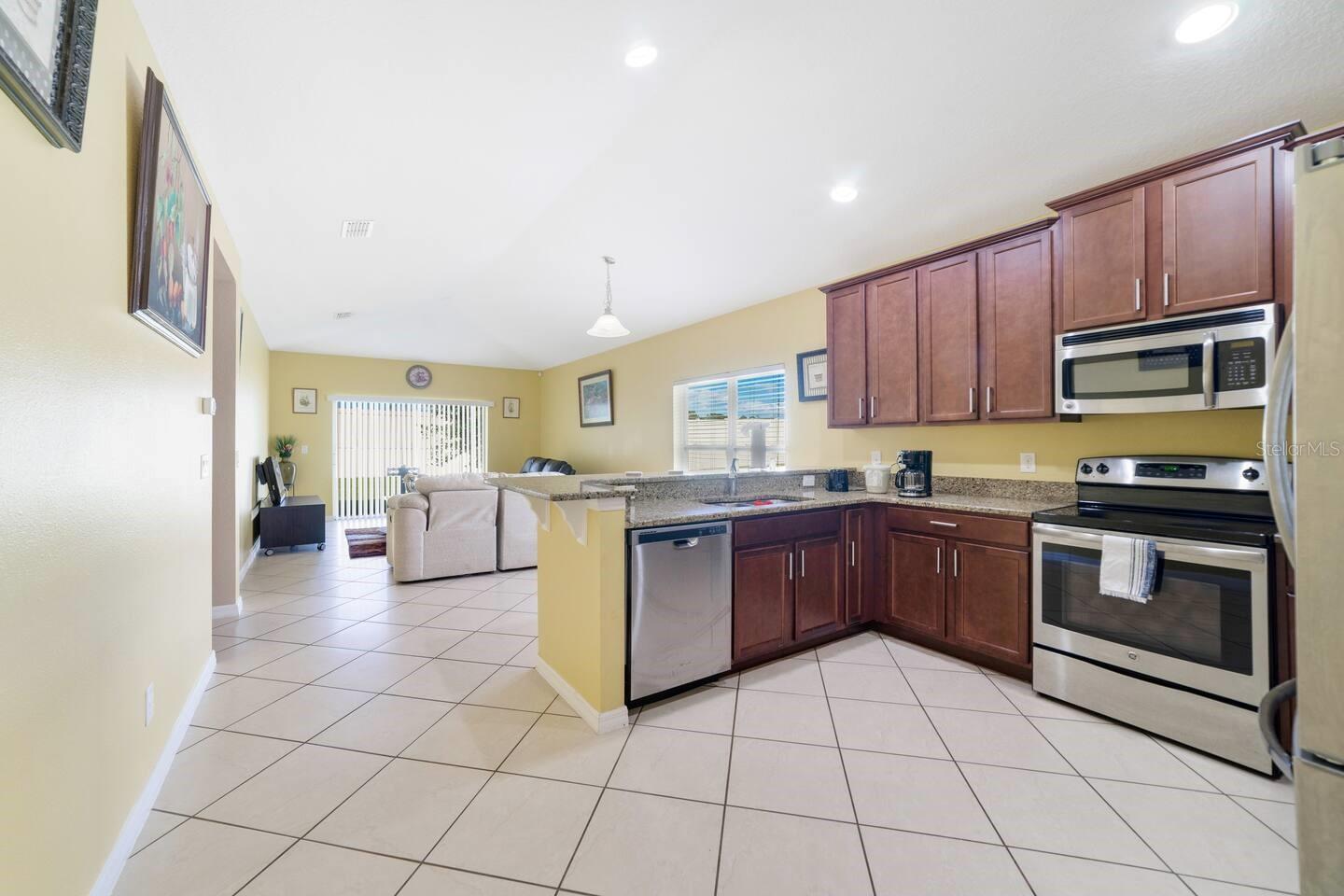 Image 4 of 20 For 540 Vitoria Road