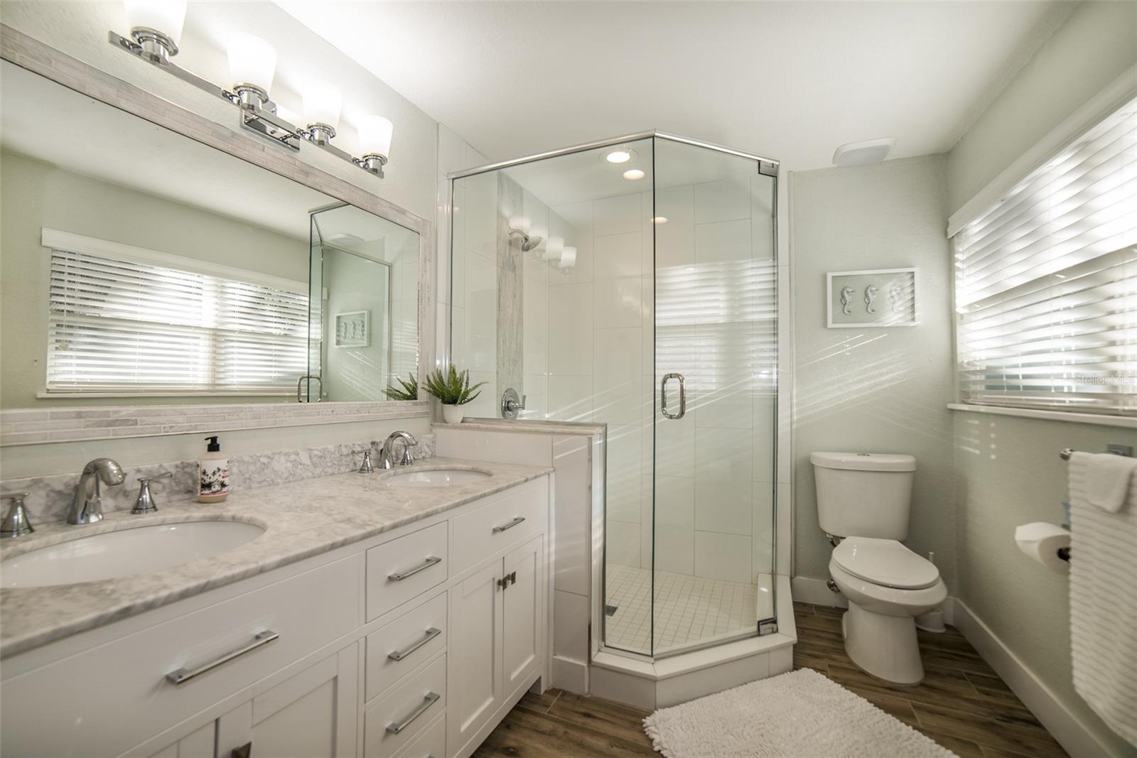 Image 18 of 22 For 2472 Whitman Street