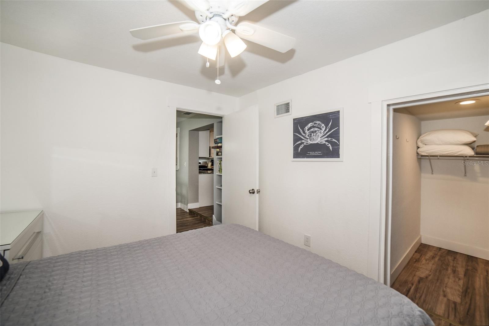 Image 9 of 22 For 2472 Whitman Street