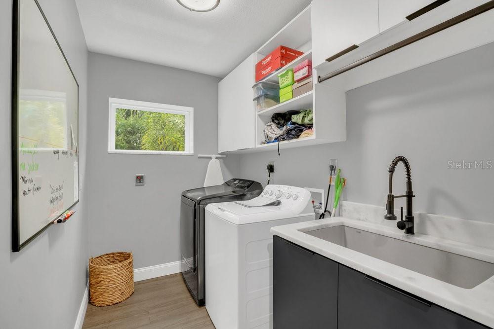 Image 13 of 33 For 2325 Audley Street