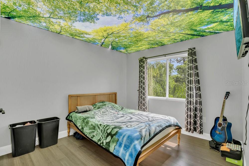 Image 17 of 33 For 2325 Audley Street