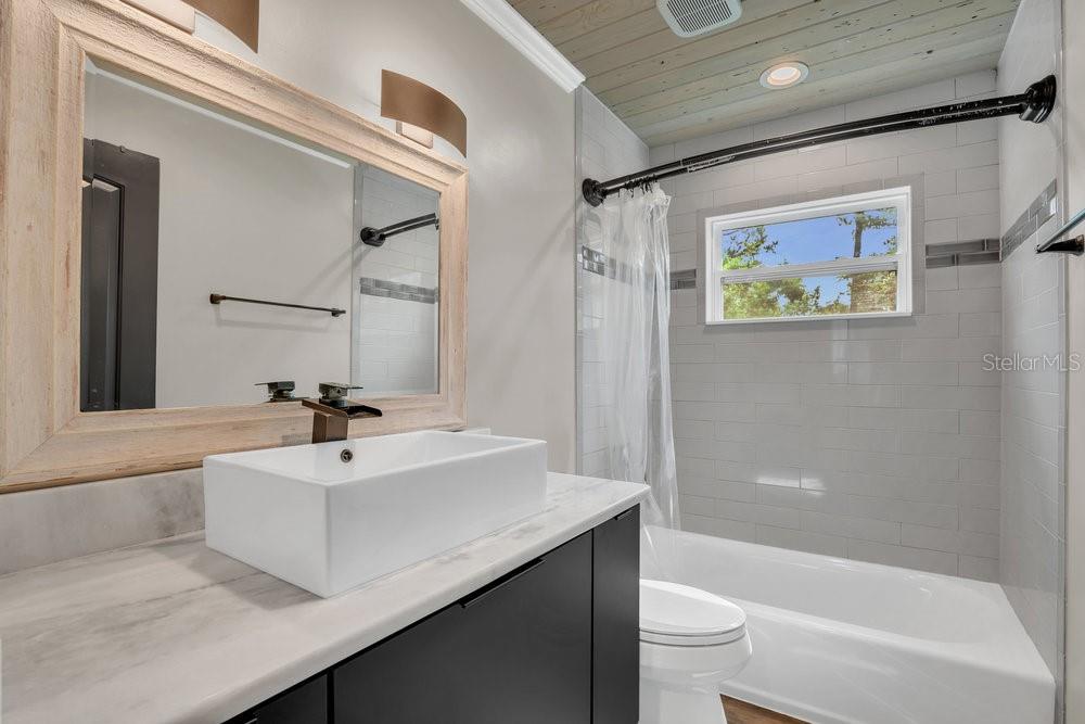 Image 18 of 33 For 2325 Audley Street