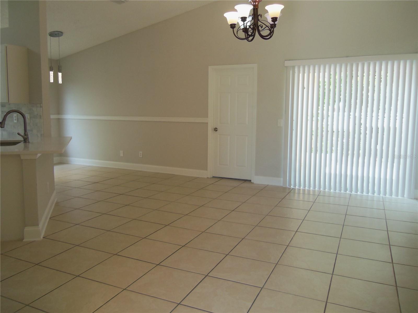 Image 6 of 31 For 1021 Golfside Court