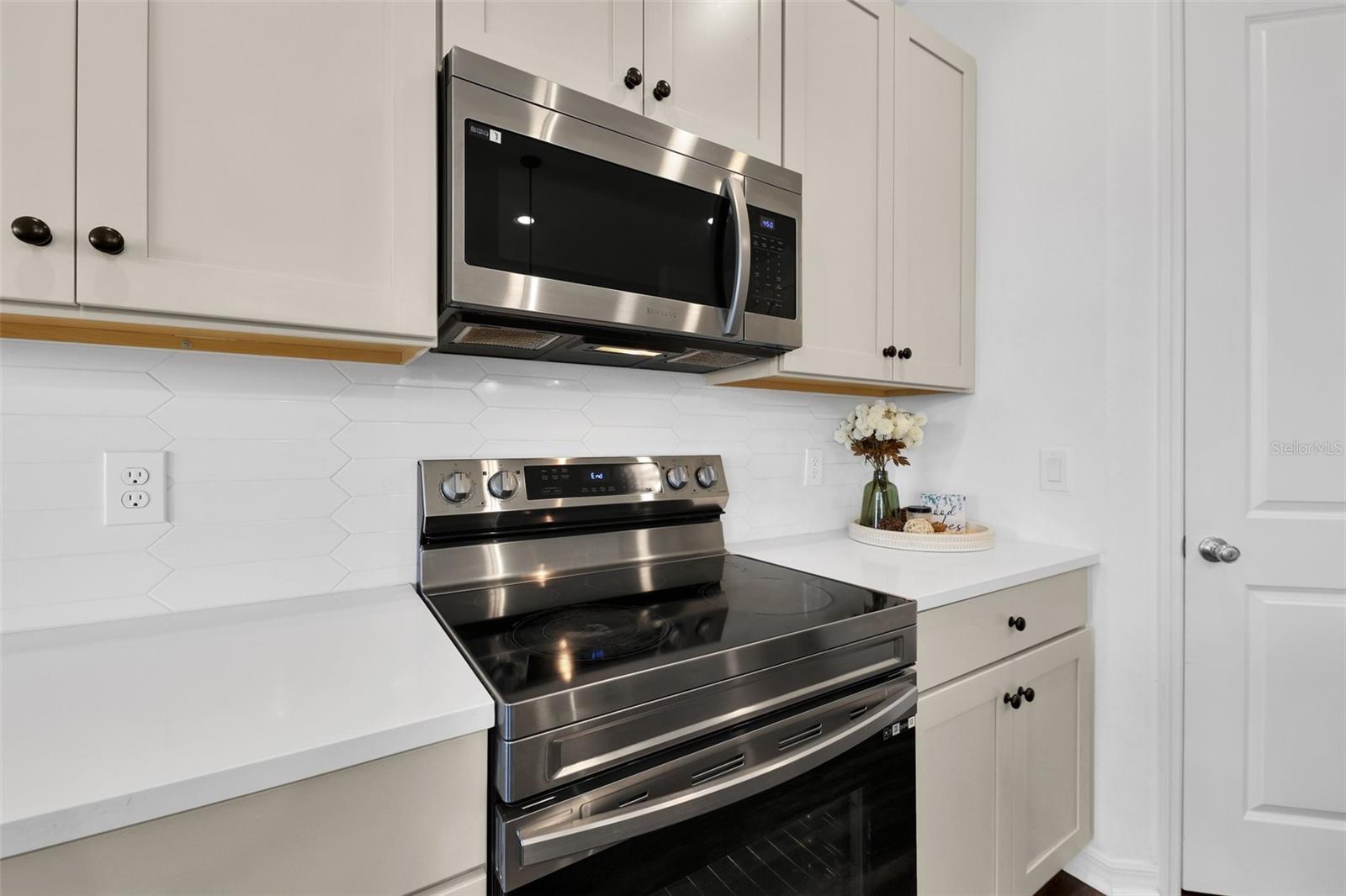 Image 10 of 49 For 2210 Derwent Drive