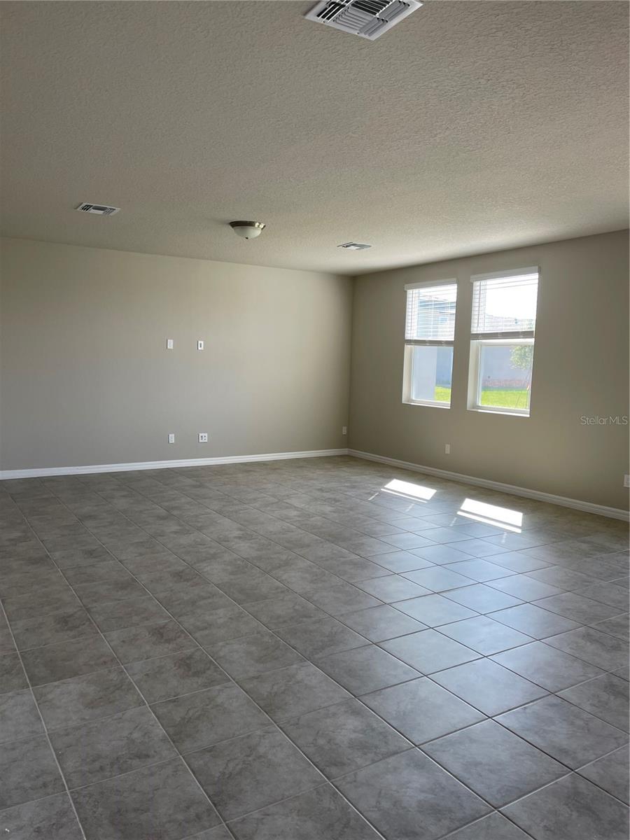 Image 5 of 20 For 452 Patricia Alford Drive