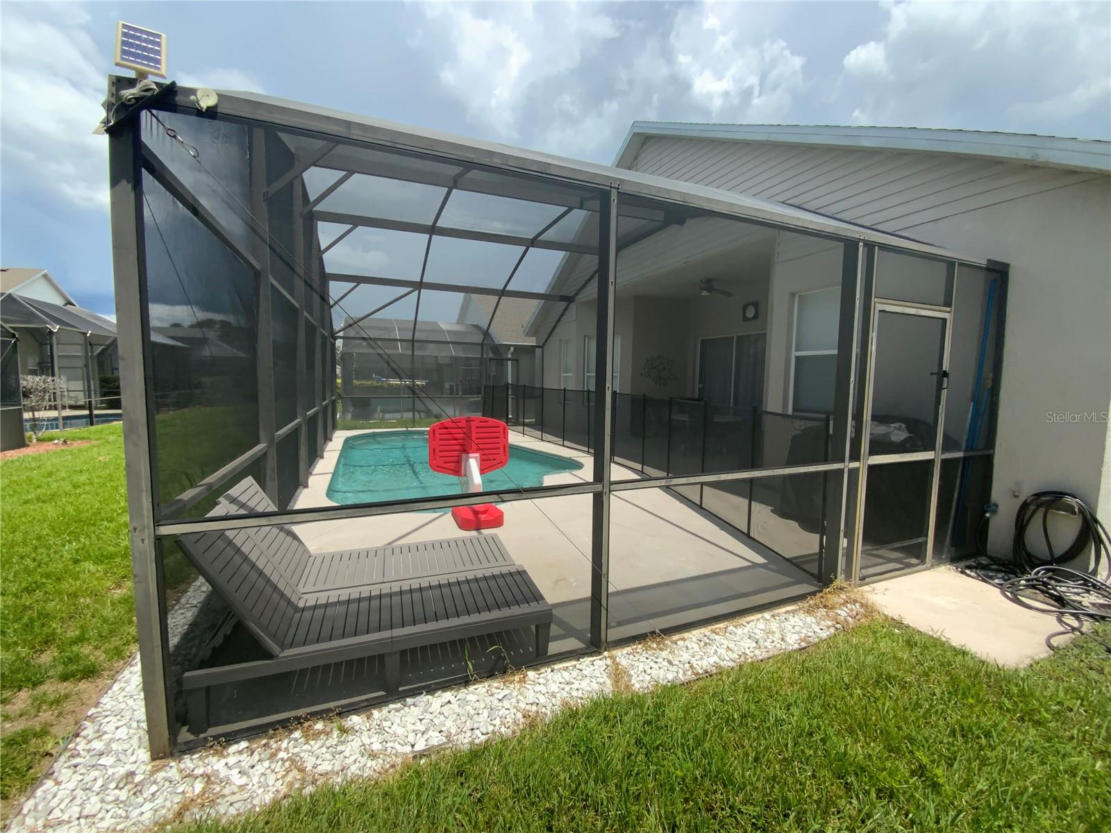 Image 16 of 24 For 8023 King Palm Circle