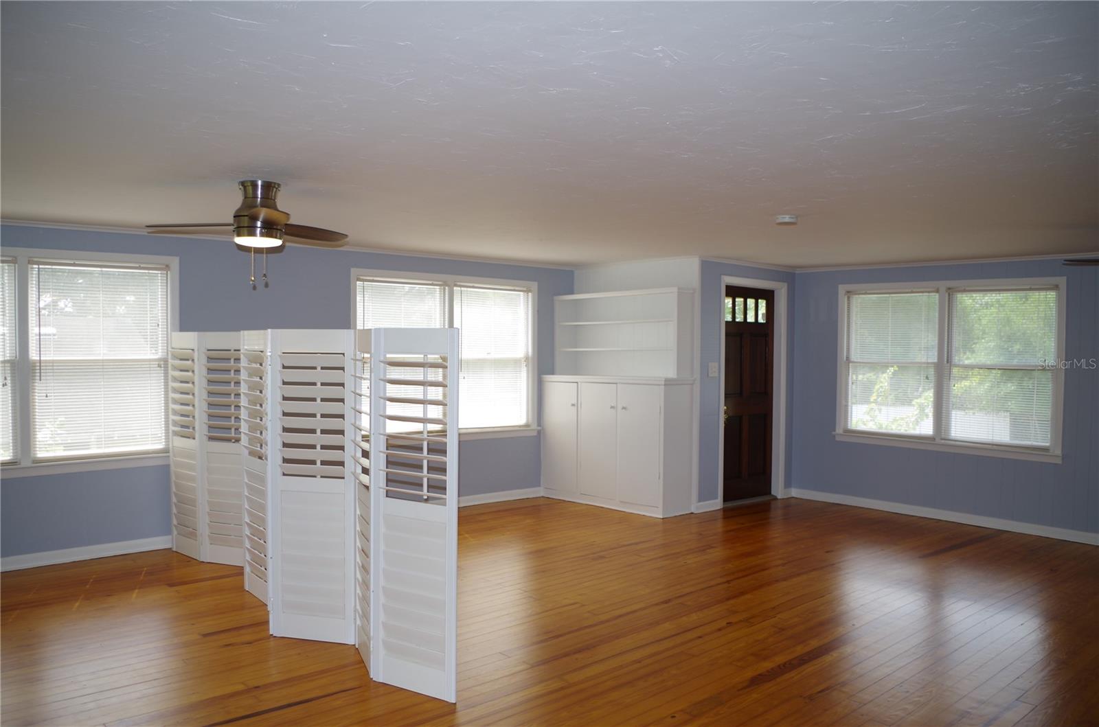 Image 5 of 11 For 1120 Palmetto Avenue A