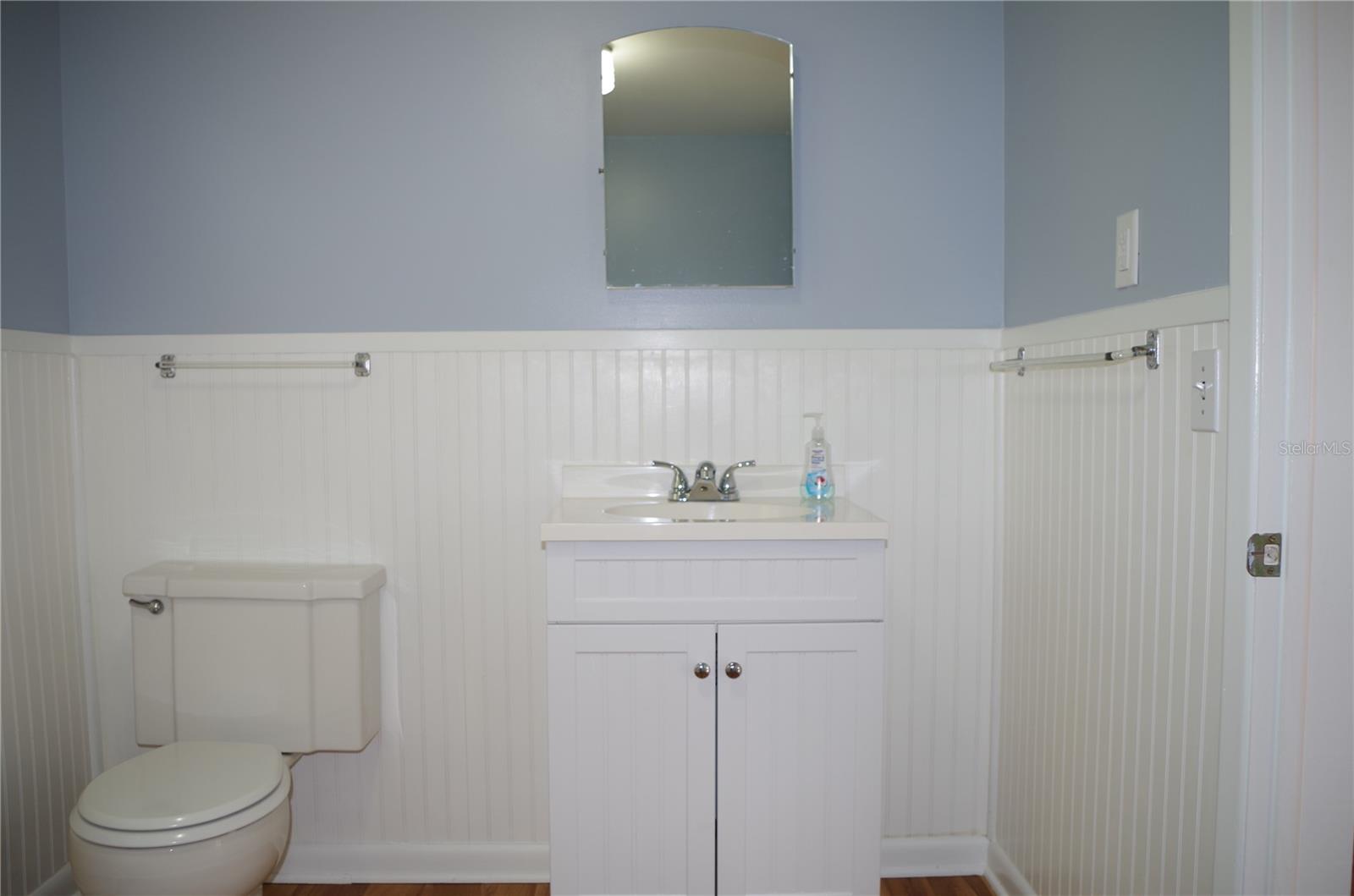 Image 7 of 11 For 1120 Palmetto Avenue A