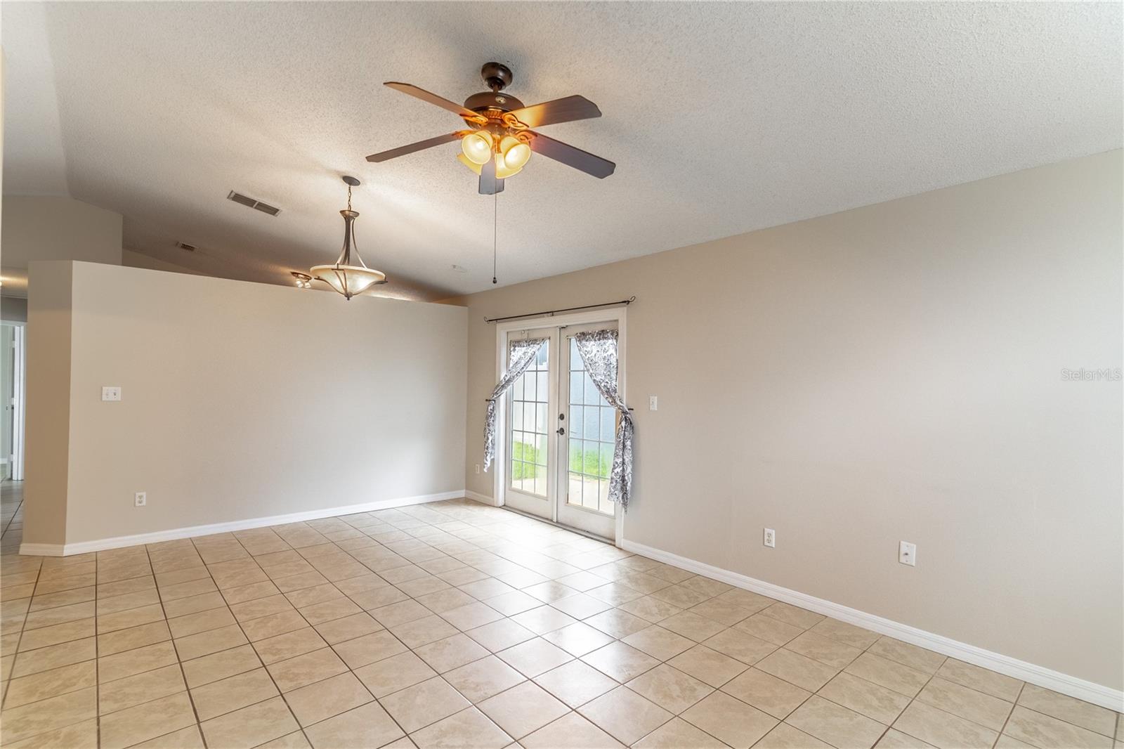 Image 6 of 20 For 206 Panorama Drive