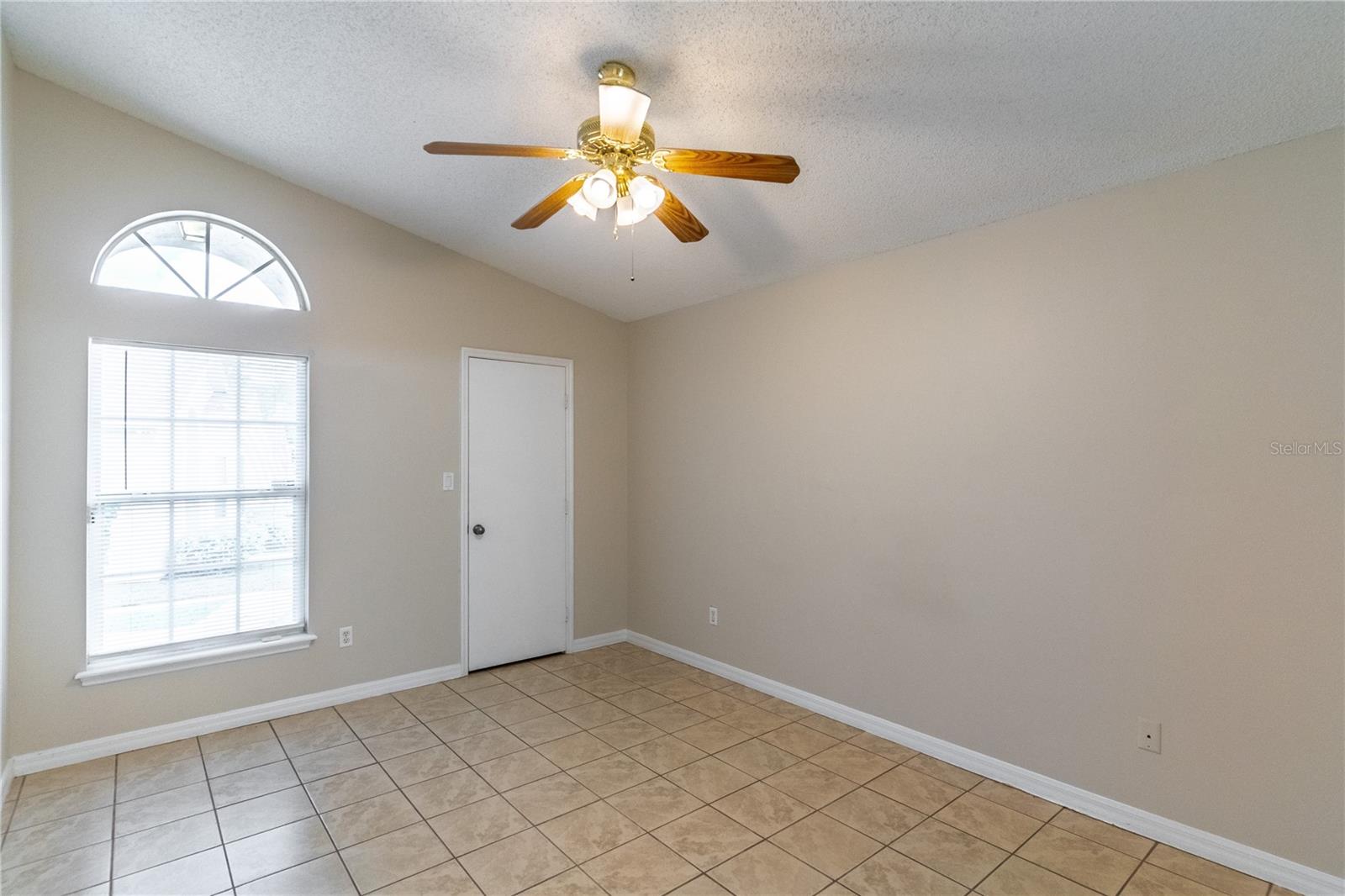 Image 8 of 20 For 206 Panorama Drive