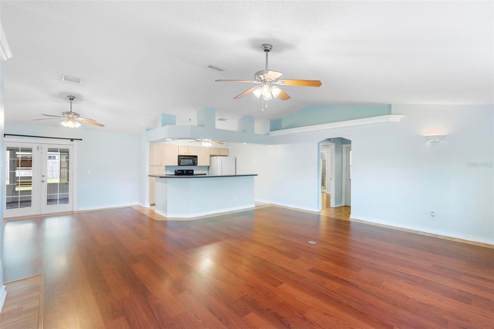 Image 11 of 47 For 2820 Tamarind Drive