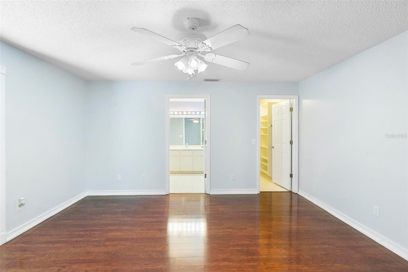 Image 26 of 47 For 2820 Tamarind Drive