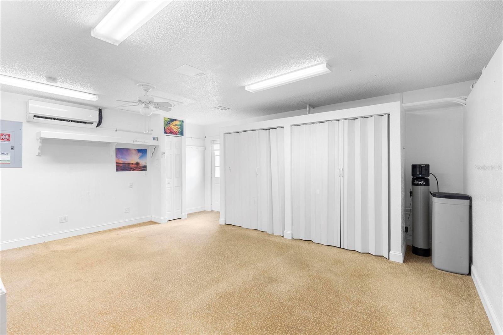 Image 32 of 47 For 2820 Tamarind Drive