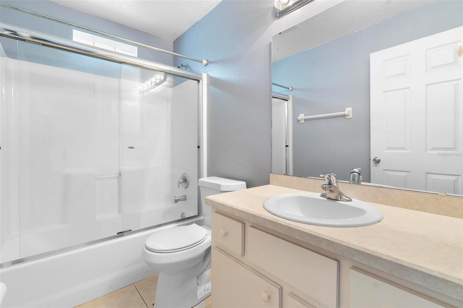 Image 36 of 47 For 2820 Tamarind Drive