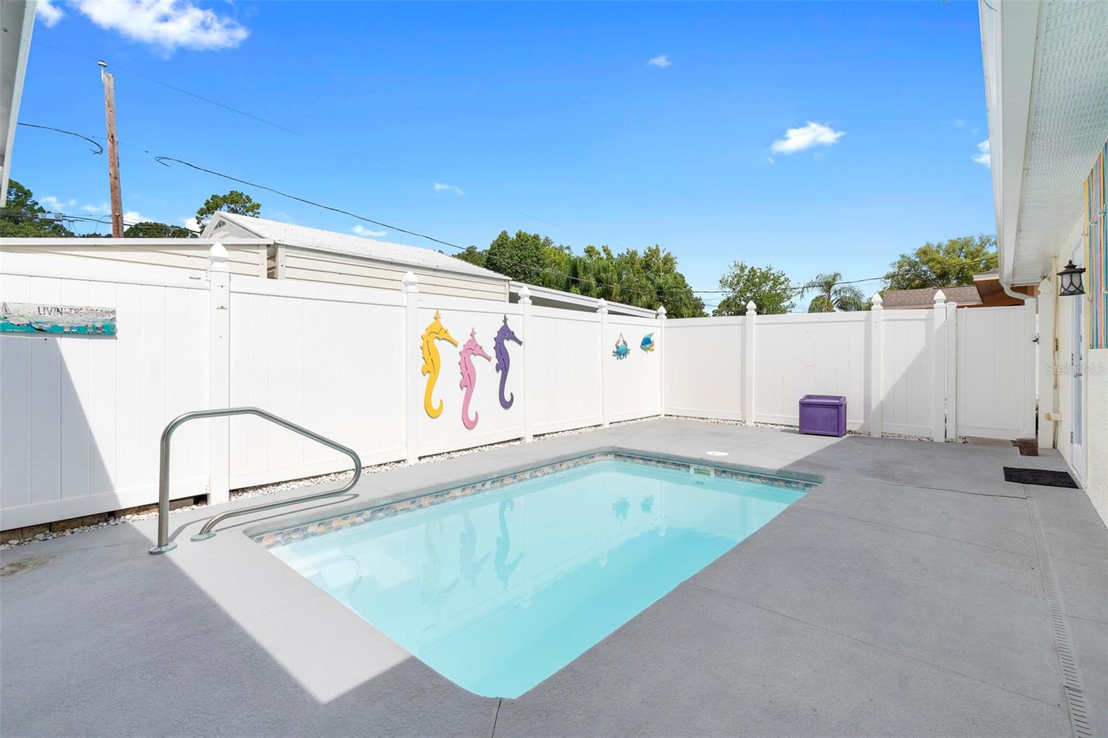 Image 40 of 47 For 2820 Tamarind Drive