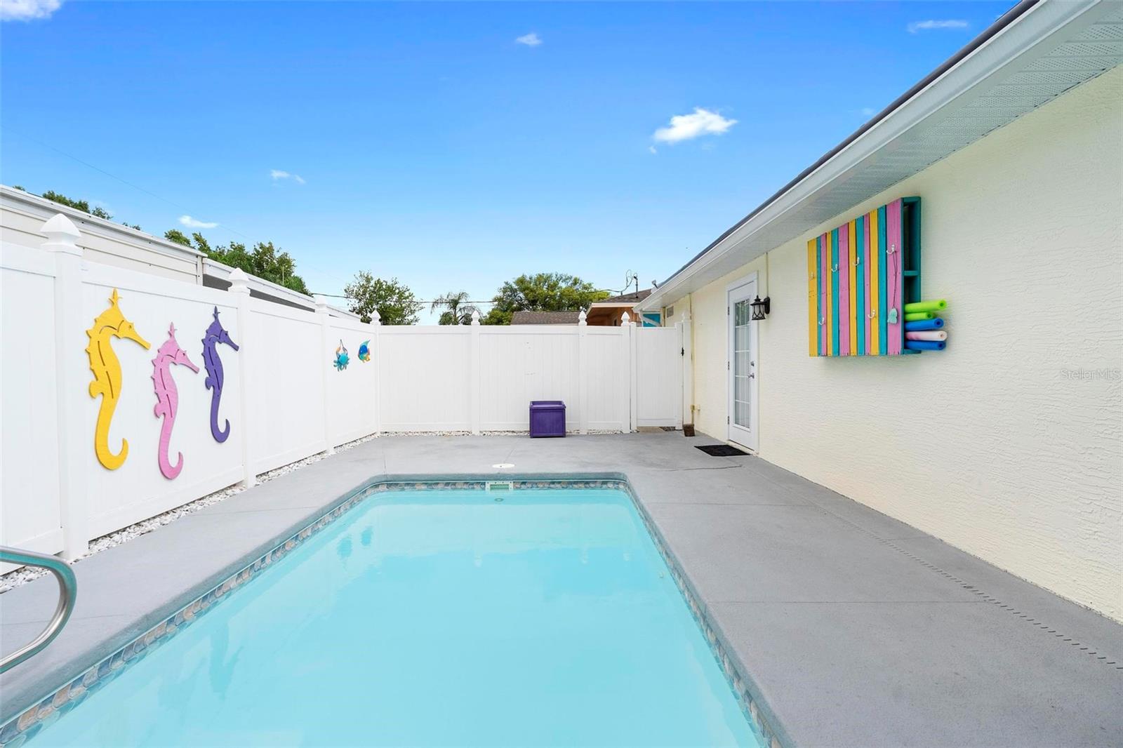 Image 41 of 47 For 2820 Tamarind Drive