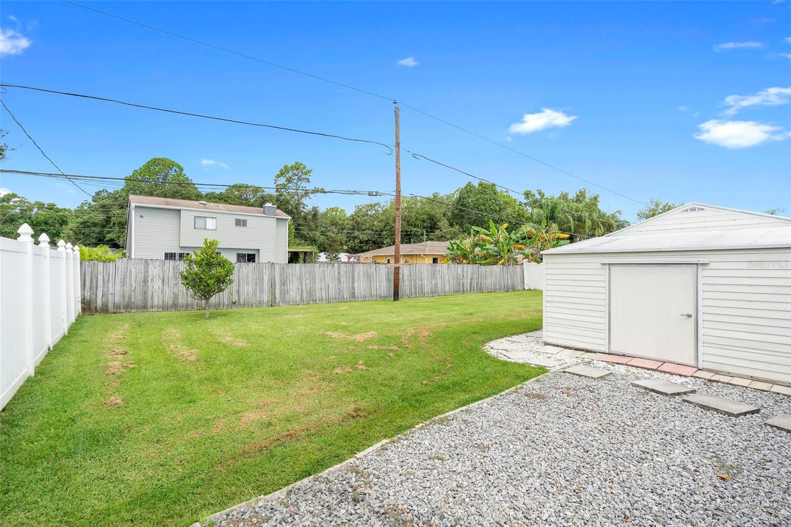 Image 43 of 47 For 2820 Tamarind Drive