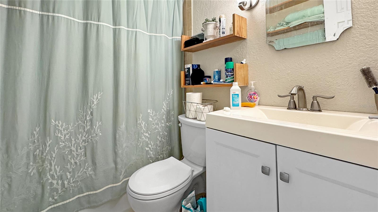 Image 9 of 16 For 7810 Grevillea Drive