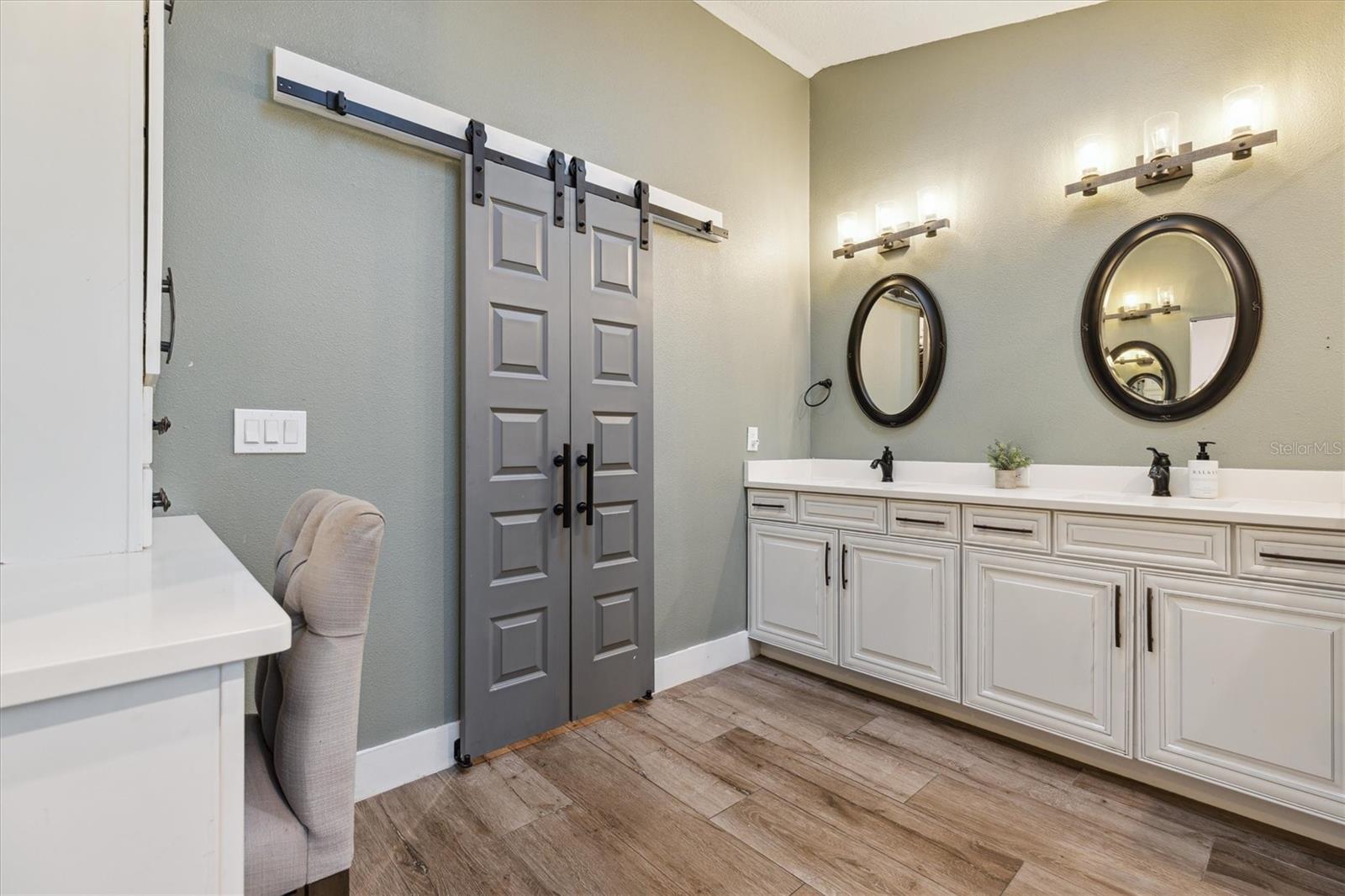 Image 28 of 50 For 1795 Markham Glen Circle